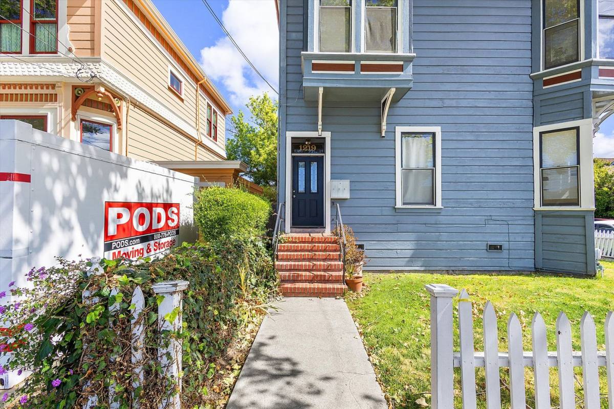 Apartment for rent at 1219 Central Ave, Alameda, CA 94501