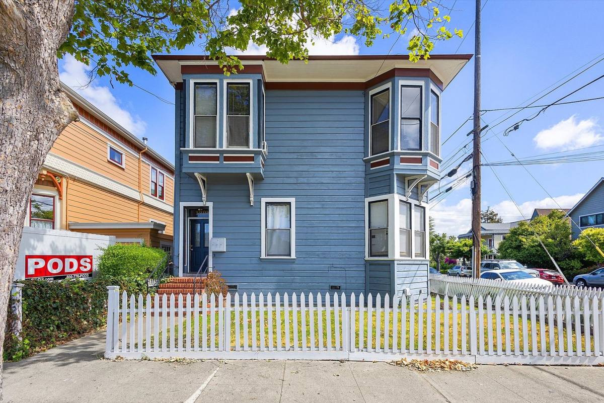 Apartment for rent at 1219 Central Ave, Alameda, CA 94501
