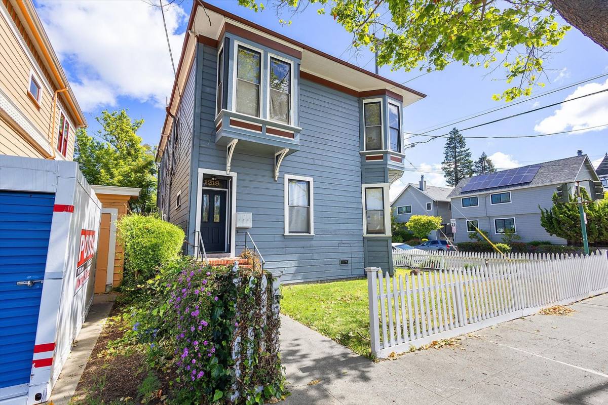 Apartment for rent at 1219 Central Ave, Alameda, CA 94501