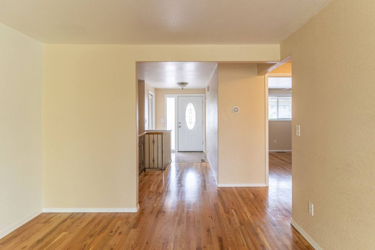 Apartment for rent at 340 Denver St NE, Albany, OR 97321