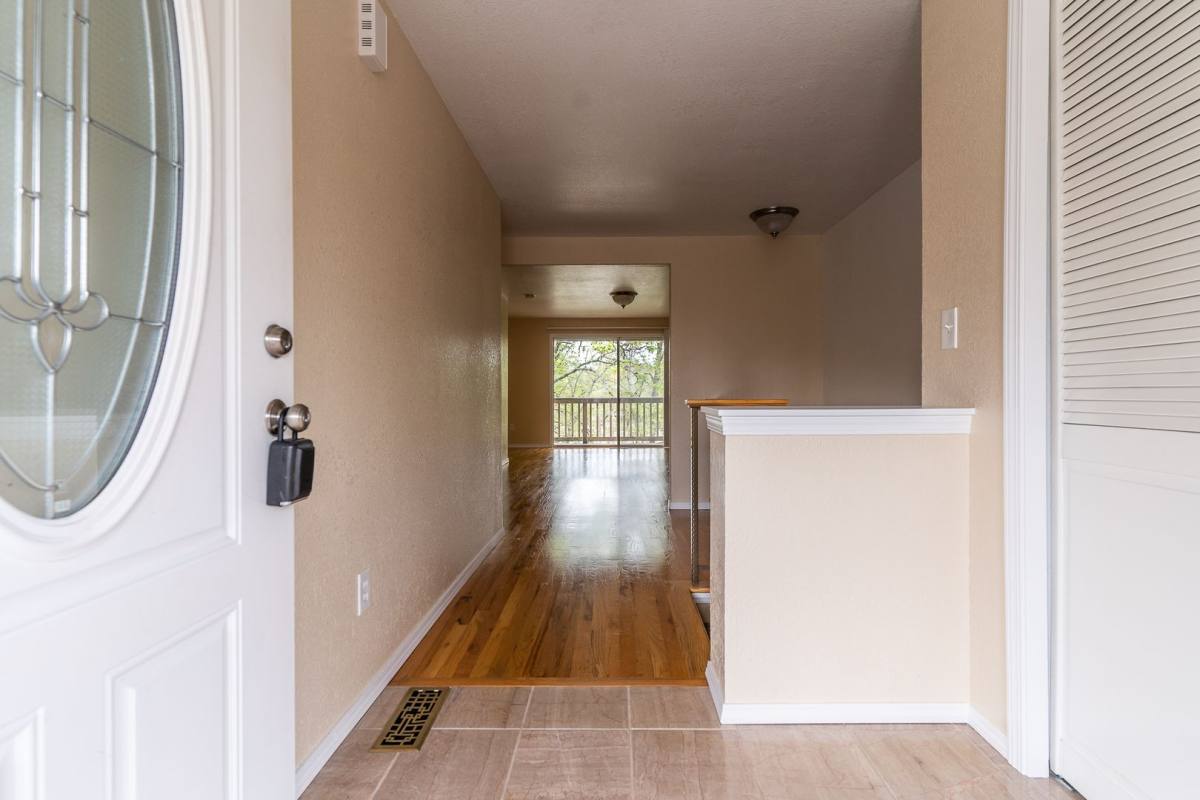 Apartment for rent at 340 Denver St NE, Albany, OR 97321