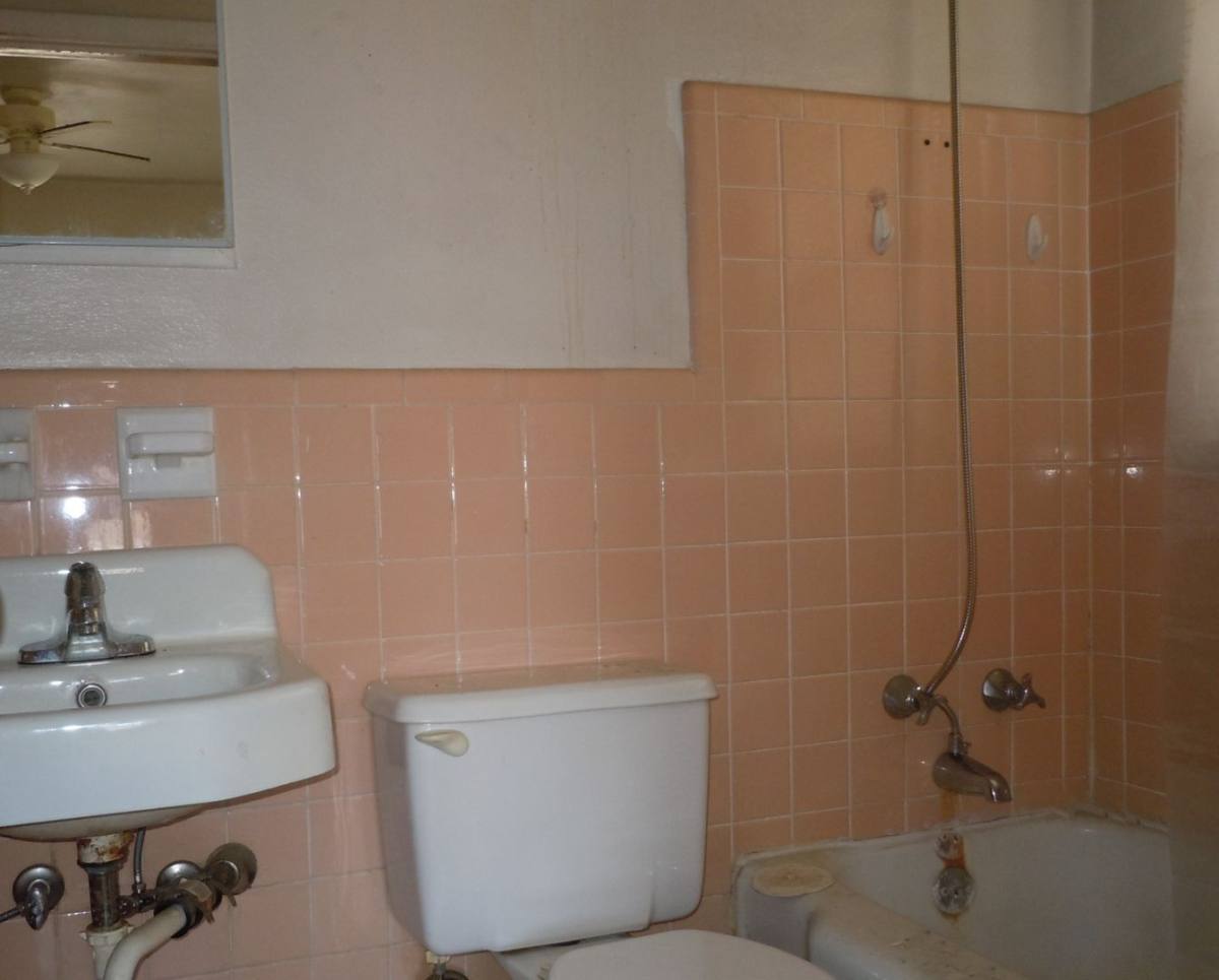 Apartment for rent at 208 Caseyville Rd, Collinsville, IL 62234