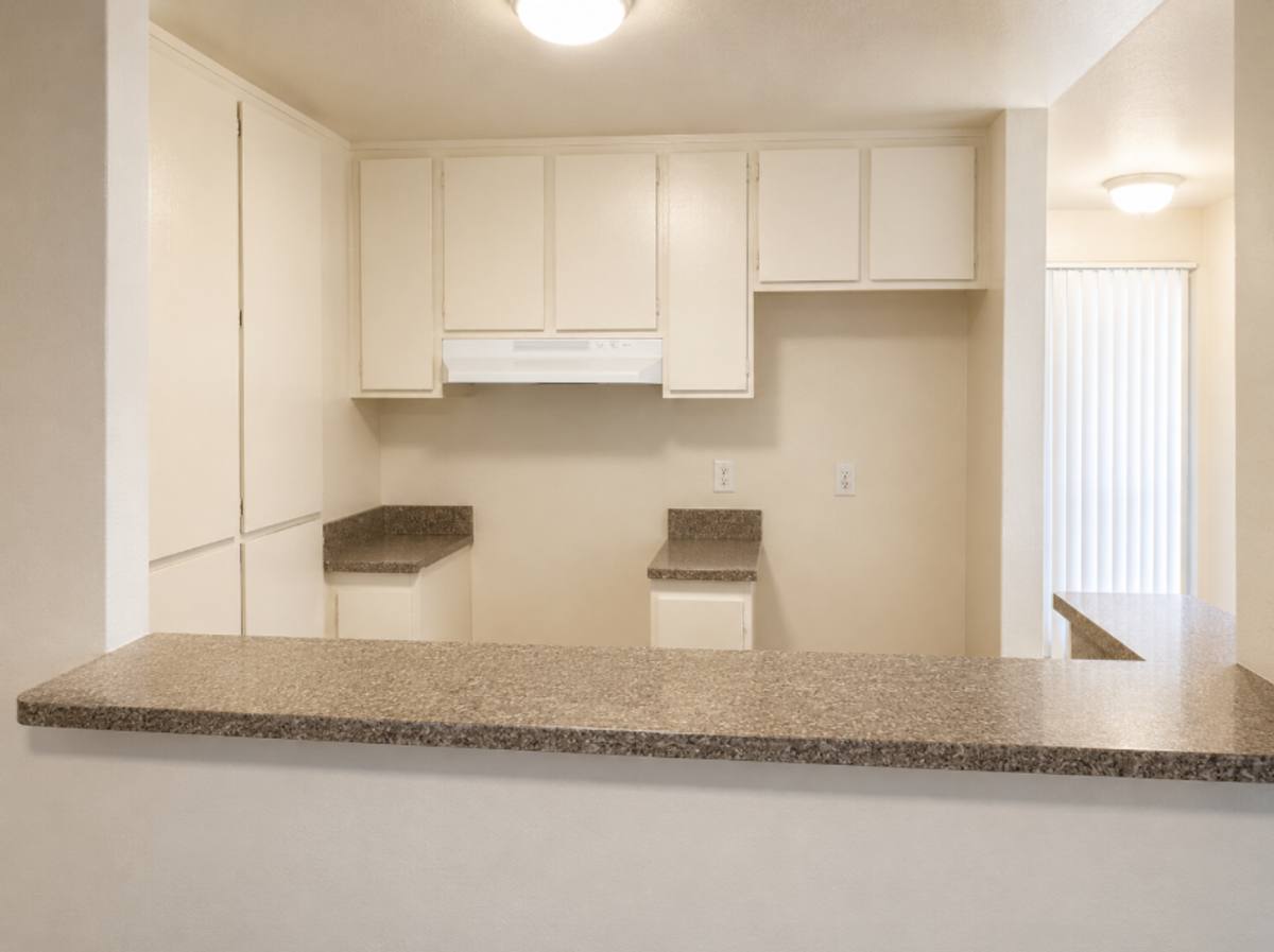 Apartment for rent at 4165 W Slauson Ave, Los Angeles, CA 90043