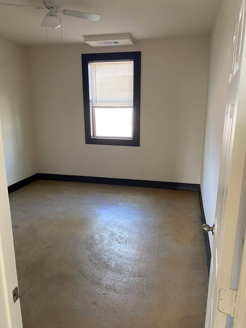 Townhouse for rent at 1051 Deer Lane, Azle, TX 76020