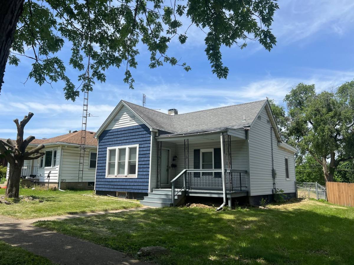 House for rent at 619 W Maple, Springfield, IL 62703