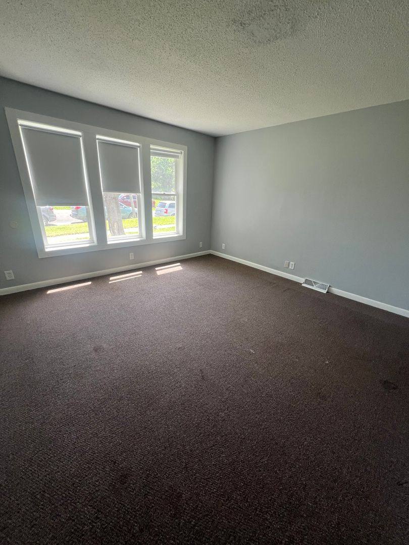 House for rent at 619 W Maple, Springfield, IL 62703