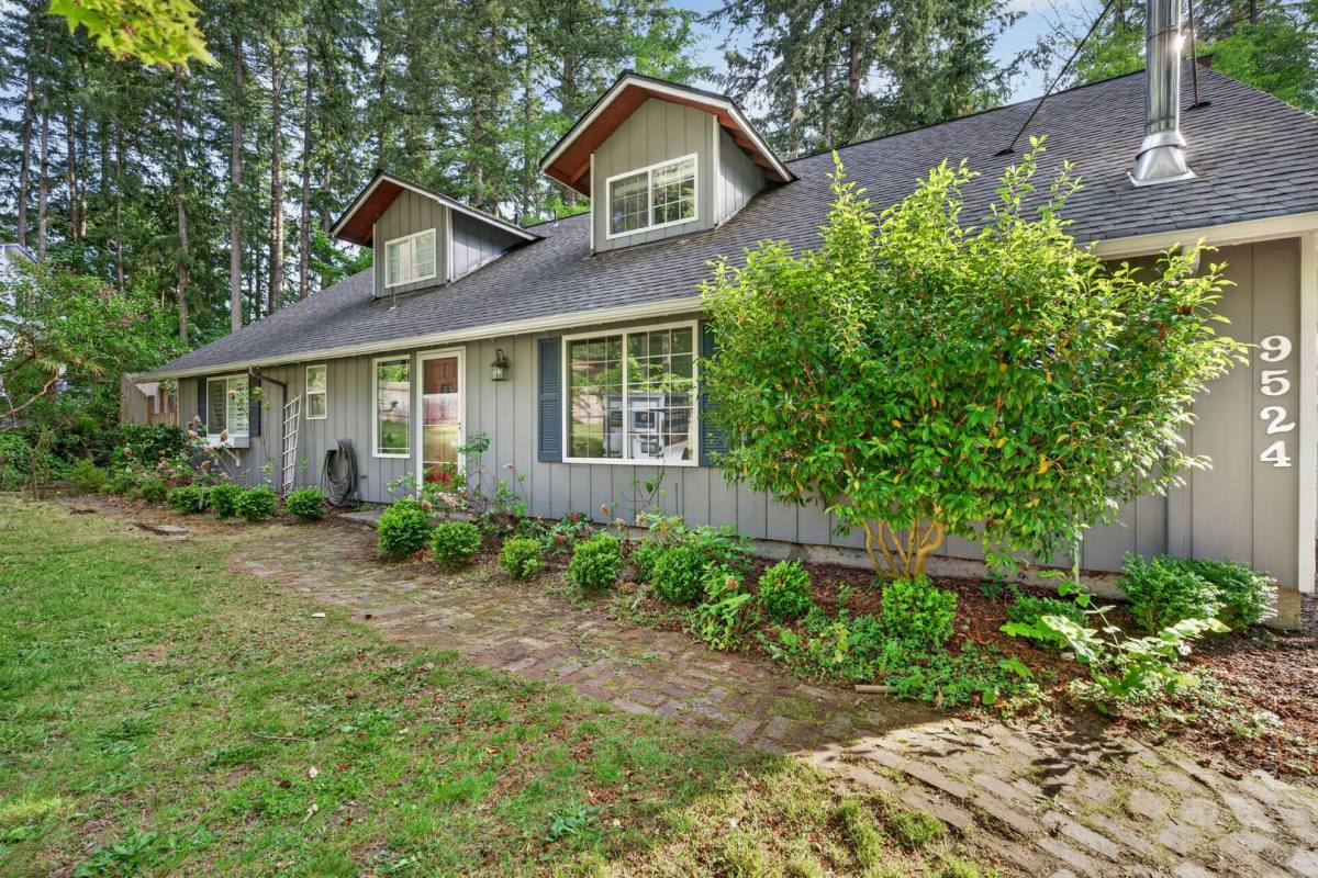 House for rent at 9524 131st St Court NW, Gig Harbor, WA 98329