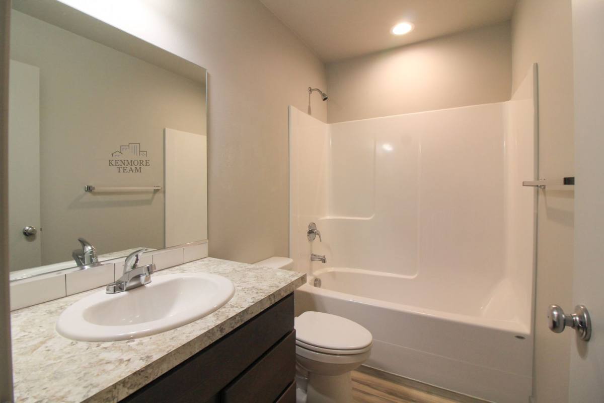 Apartment for rent at 301 S Cedar Ave, Pasco, WA 99301