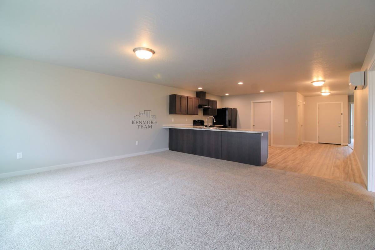 Apartment for rent at 301 S Cedar Ave, Pasco, WA 99301