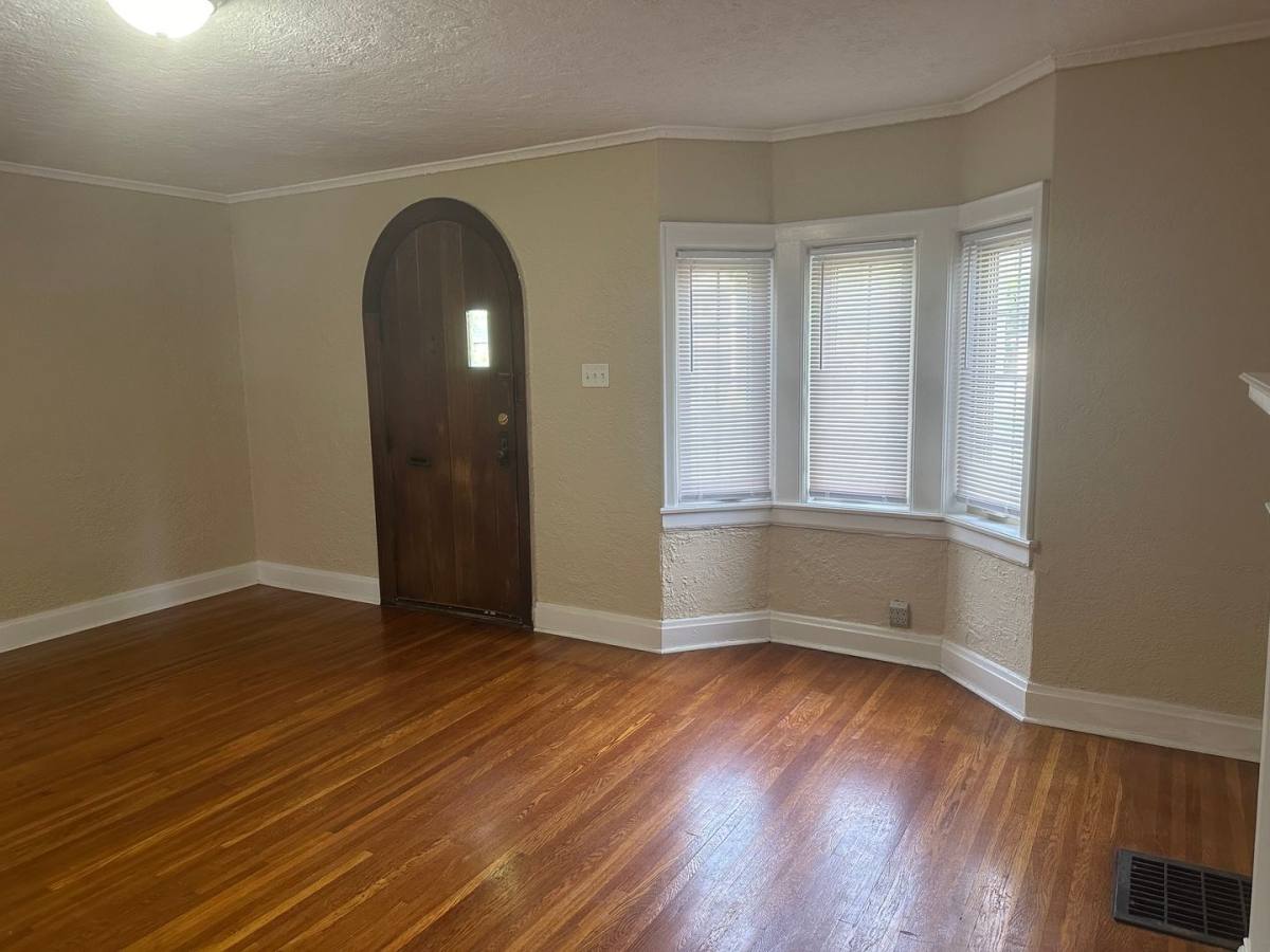 Apartment for rent at 2192 Coventry Rd, Columbus, OH 43221