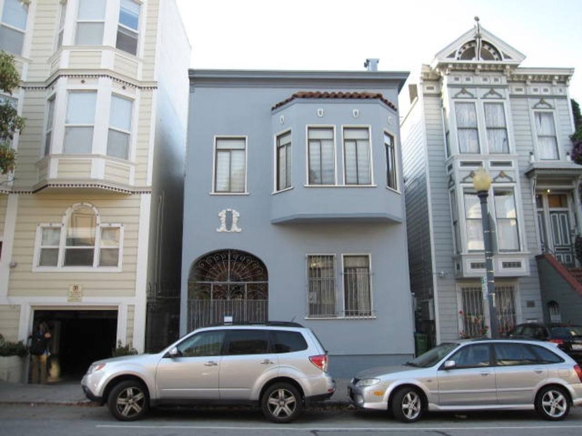 Apartment for rent at 3626 17th St, San Francisco, CA 94114