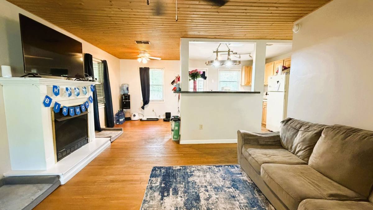 House for rent at 1626 Mayhew St, Tallahassee, FL 32304