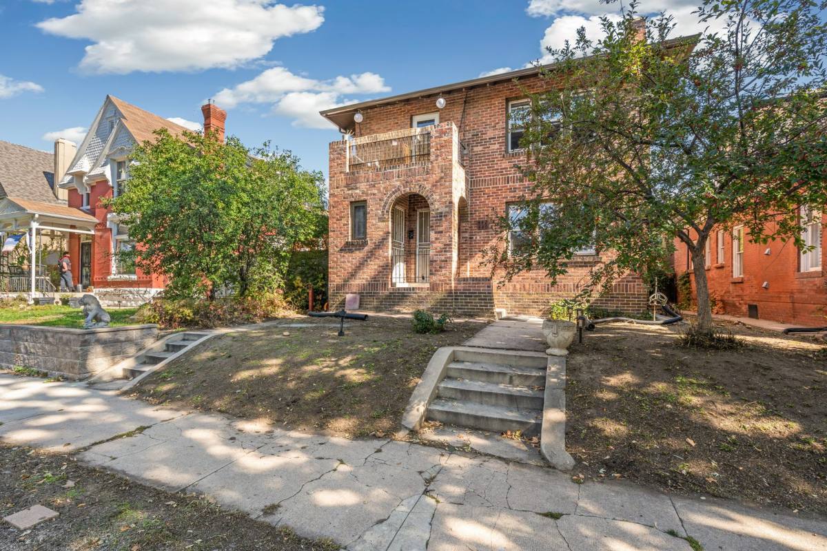 Apartment for rent at 440-442 N Clarkson St, Denver, CO 80218