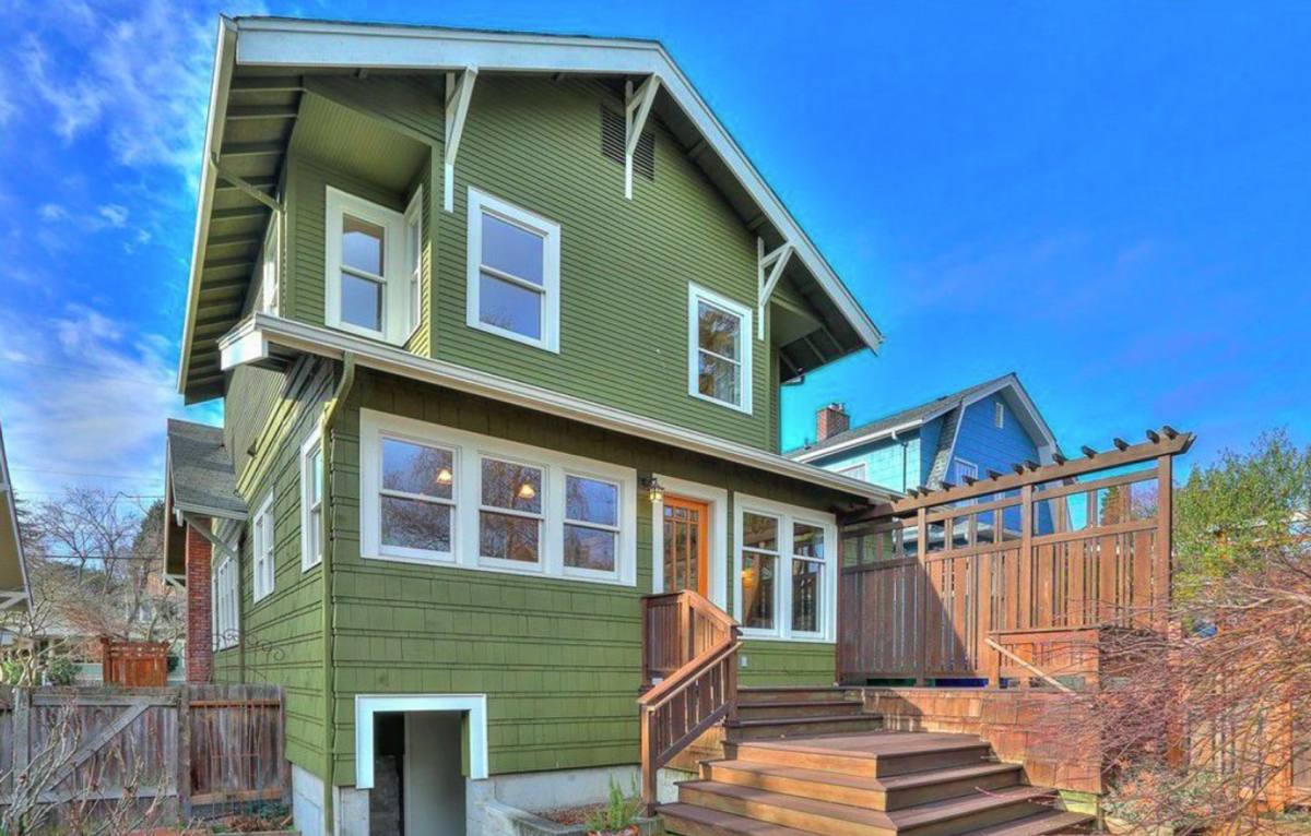 Apartment for rent at 4220 Bagley Ave N, Seattle, WA 98103