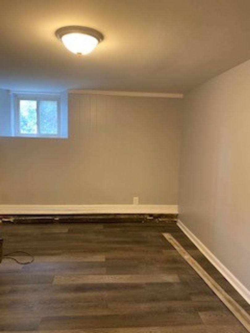 Apartment for rent at 401 Raynor, Joliet, IL 60435