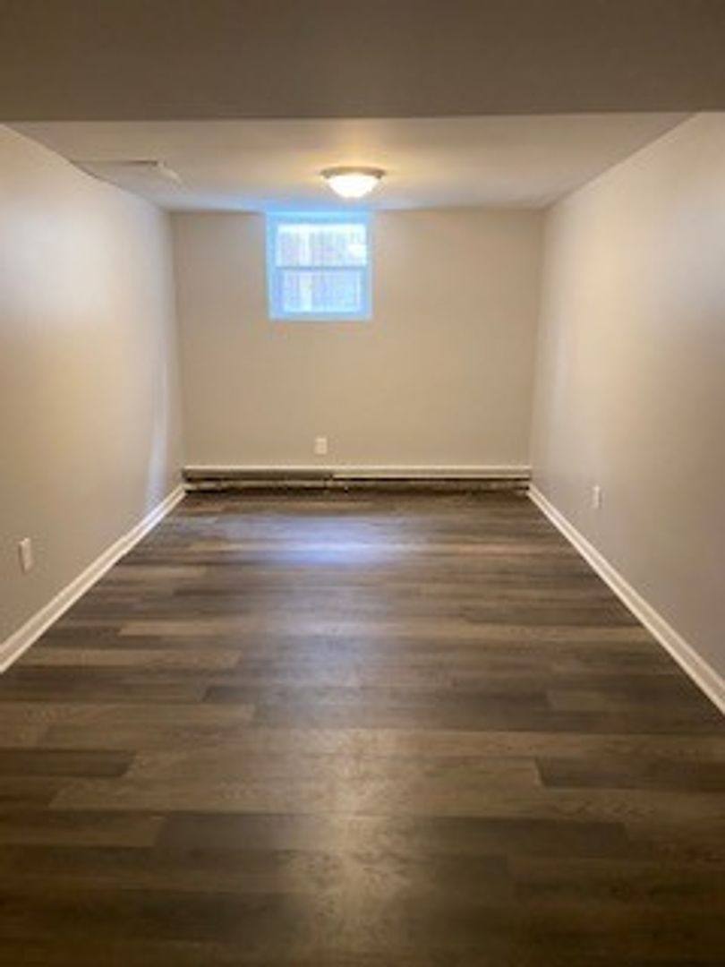Apartment for rent at 401 Raynor, Joliet, IL 60435