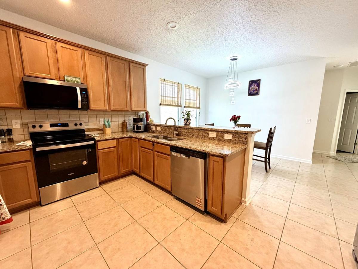 House for rent at 2411 Golfview Dr, Fleming Island, FL 32003