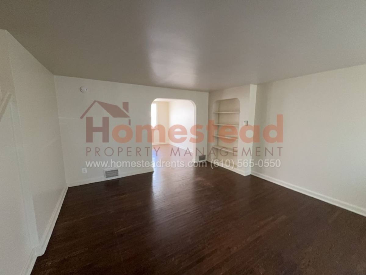 House for rent at 71 Springton Rd, Upper Darby, PA 19082