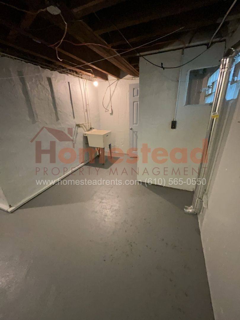House for rent at 71 Springton Rd, Upper Darby, PA 19082