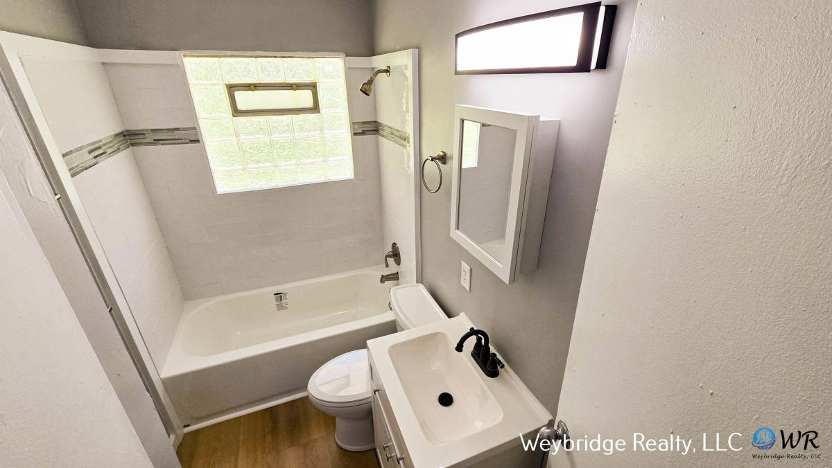 House for rent at 4652 Ashtree Dr, Cincinnati, OH 45223