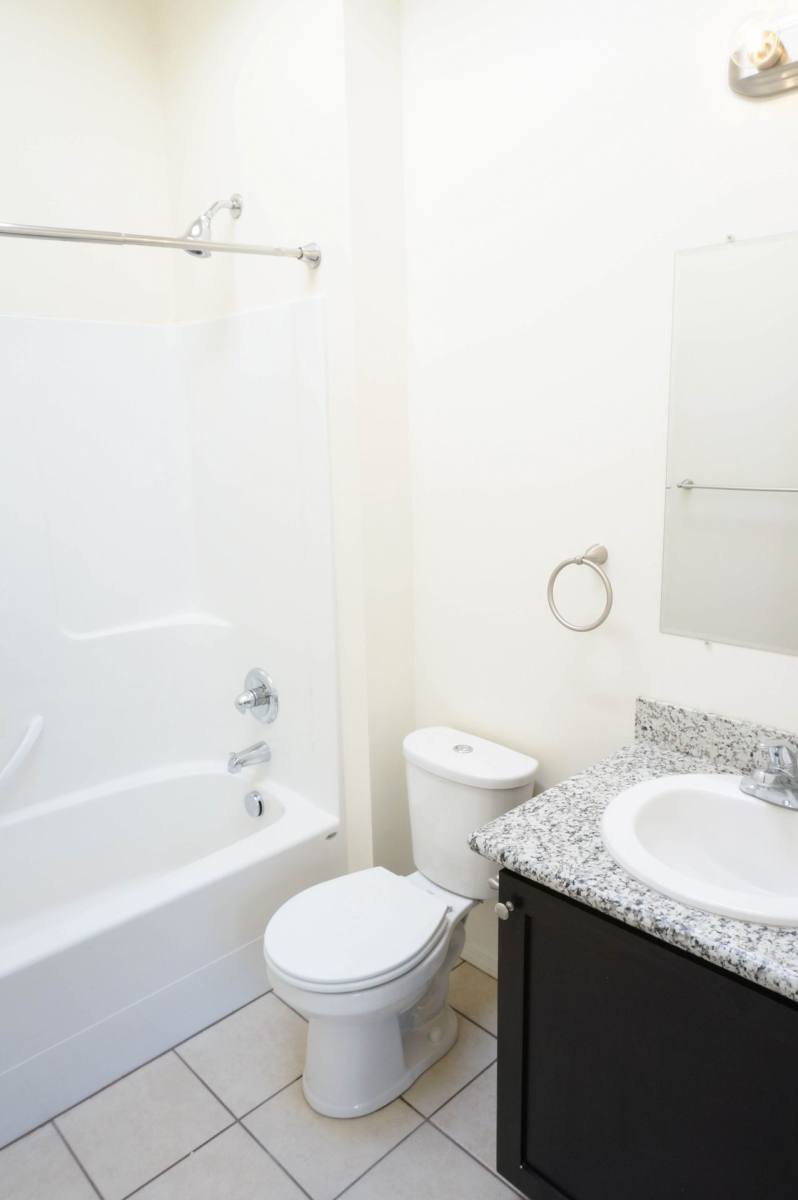 Apartment for rent at 1100 & 1120 SE Sherman St, Portland, OR 97214