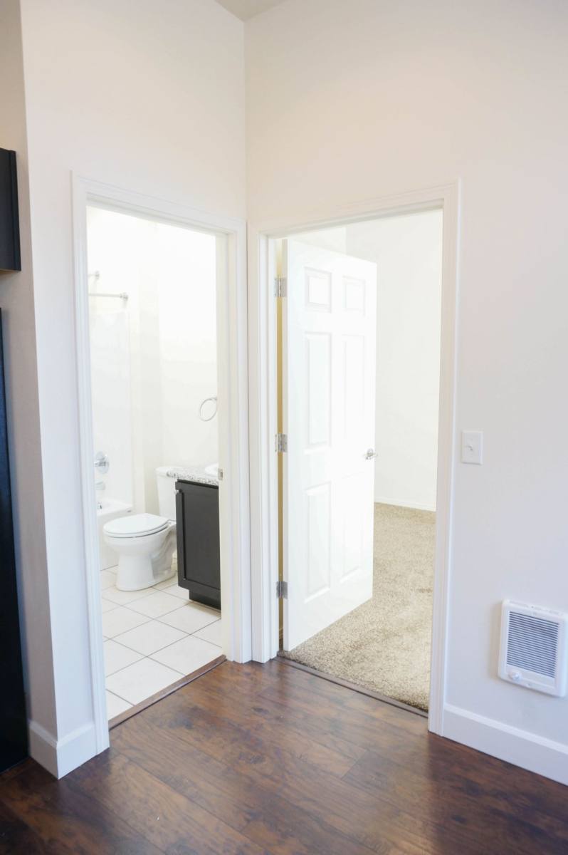 Apartment for rent at 1100 & 1120 SE Sherman St, Portland, OR 97214