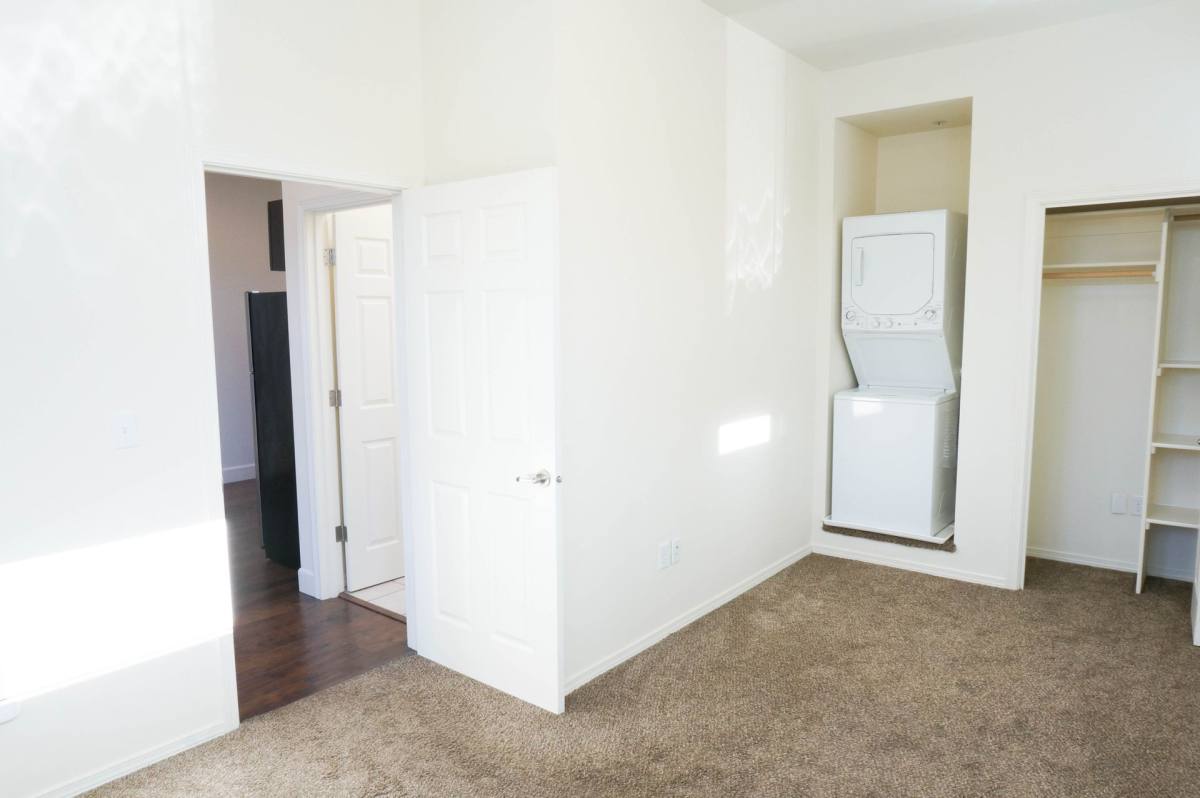 Apartment for rent at 1100 & 1120 SE Sherman St, Portland, OR 97214