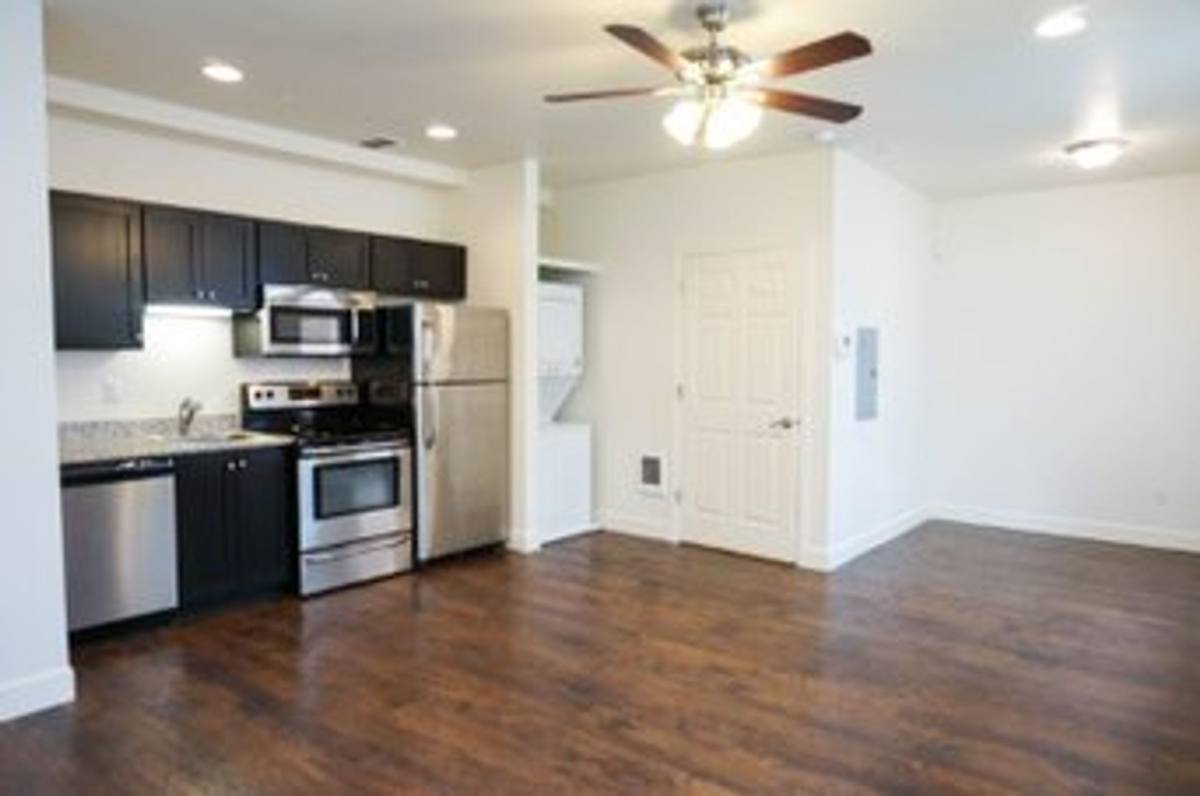 Apartment for rent at 1100 & 1120 SE Sherman St, Portland, OR 97214