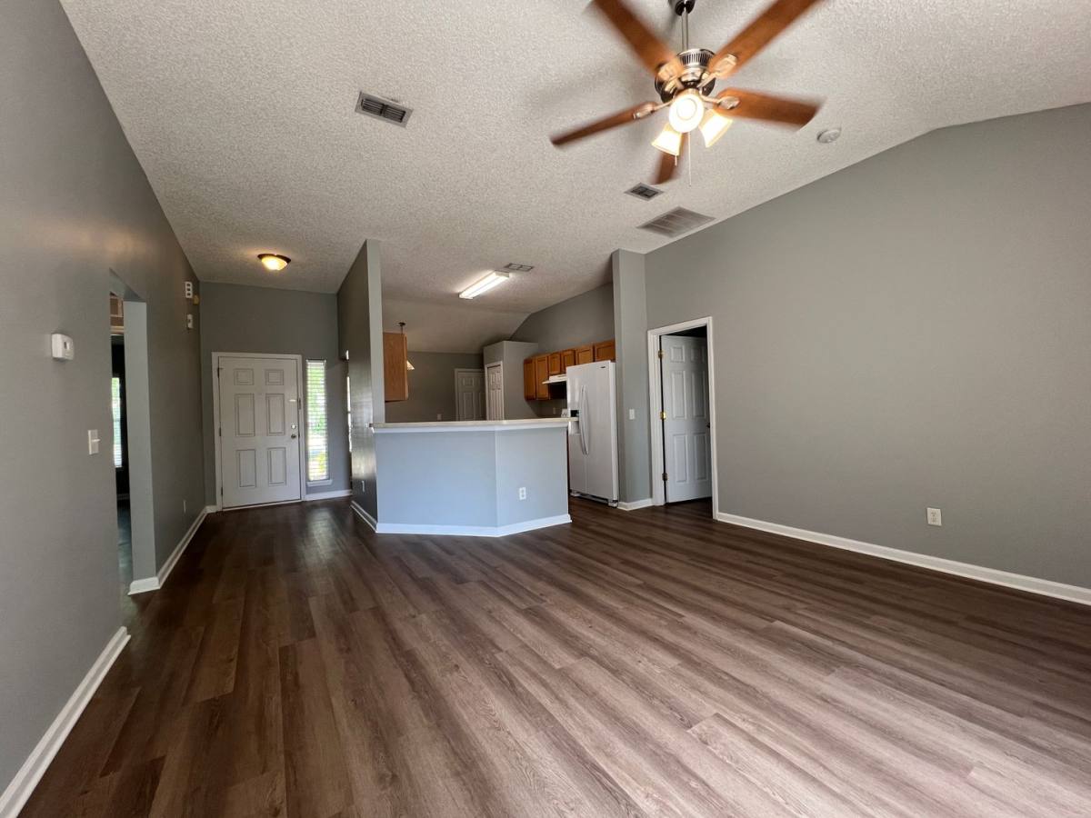 House for rent at 8382 S Stelling Dr, Jacksonville, FL 32244
