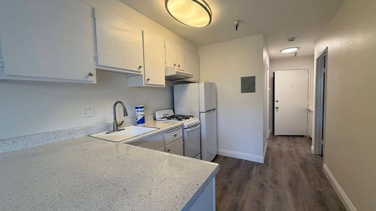 Apartment for rent at 147 Avenida Serra, San Clemente, CA 92672