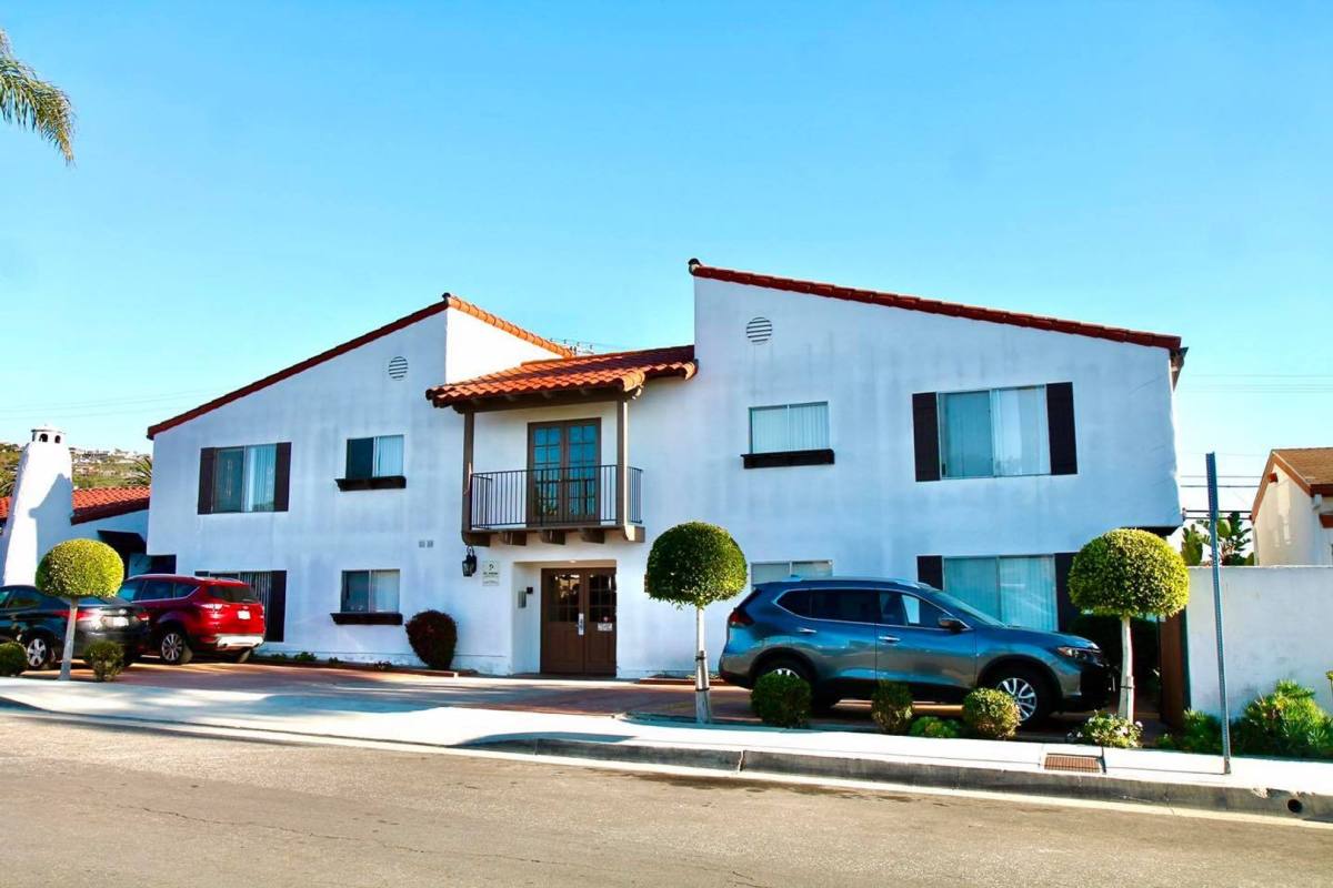 Apartment for rent at 147 Avenida Serra, San Clemente, CA 92672
