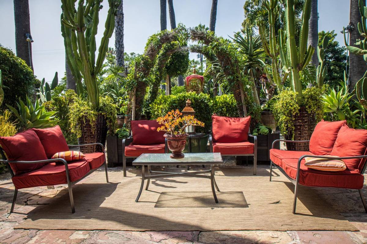 Apartment for rent at 250 Cliff Dr, Laguna Beach, CA 92651