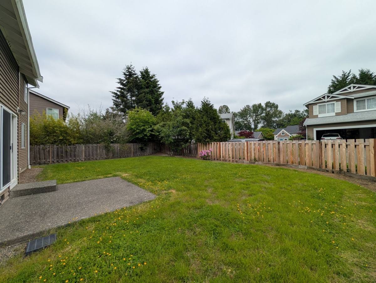 House for rent at 12909 67th Ave SE, Snohomish, WA 98296