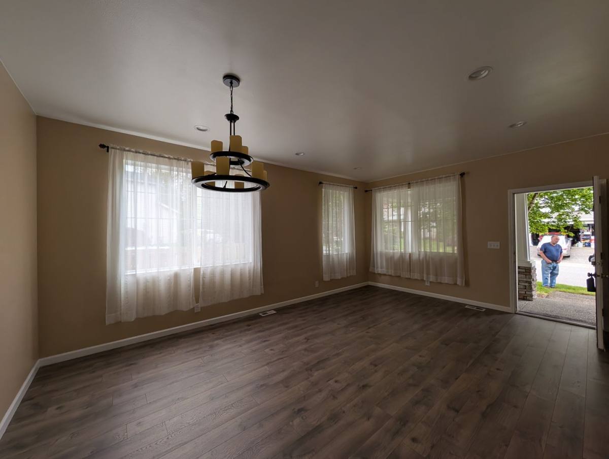 House for rent at 12909 67th Ave SE, Snohomish, WA 98296