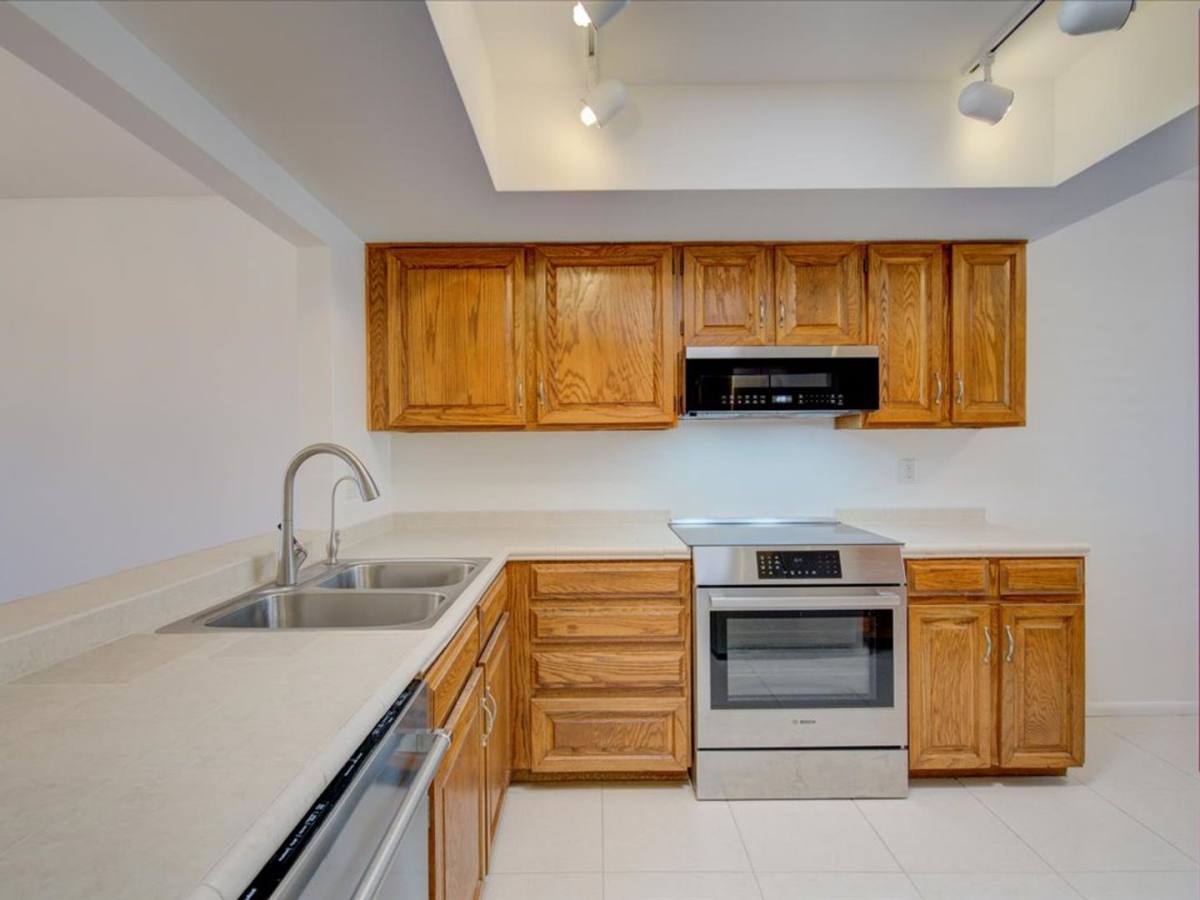 House for rent at 5526 N Arroyo Grande Dr, Tucson, AZ 85718