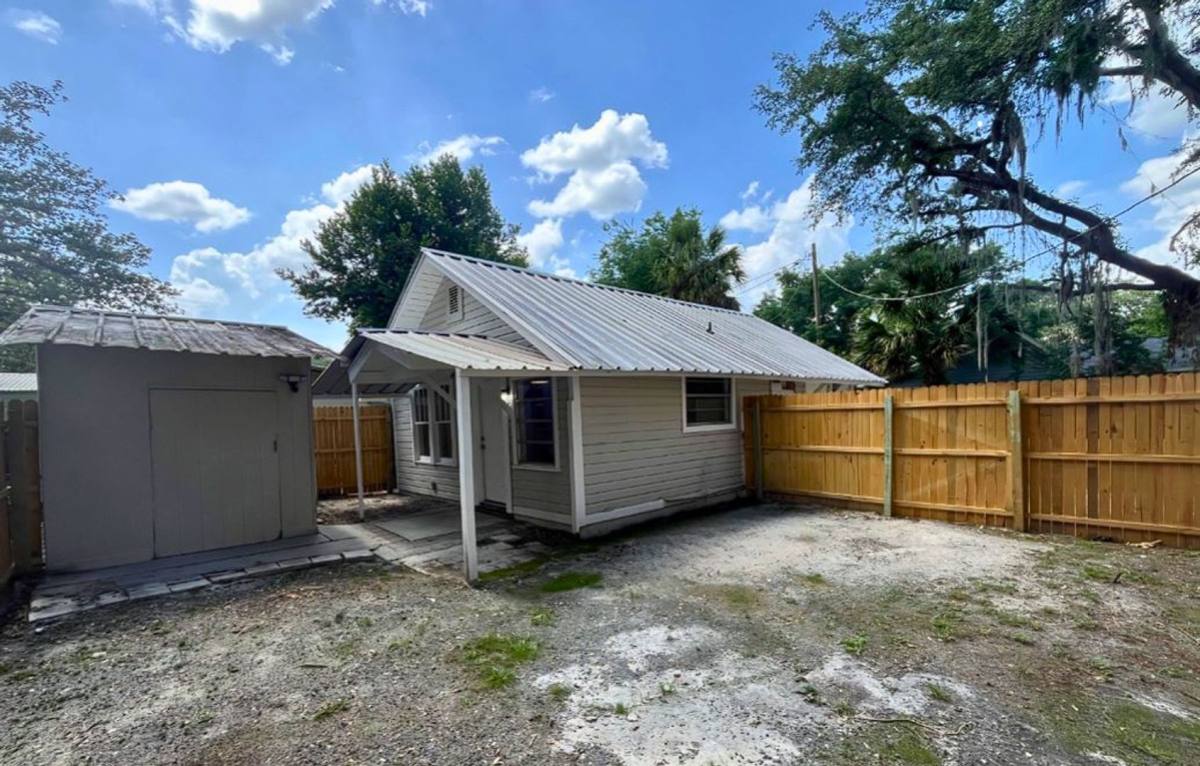 House for rent at 5168 Crooked Lane, Zephyrhills, FL 33541
