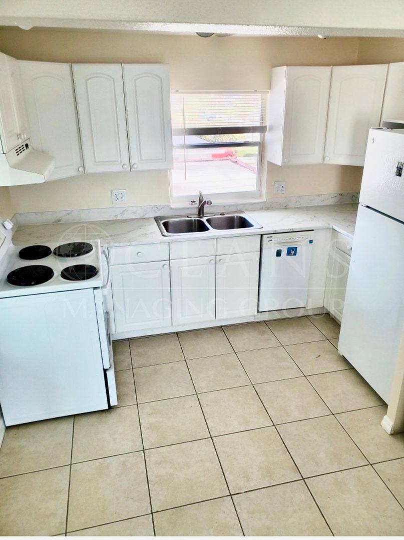 Apartment for rent at 2760 Ocean Shore Blvd, Ormond Beach, FL 32176