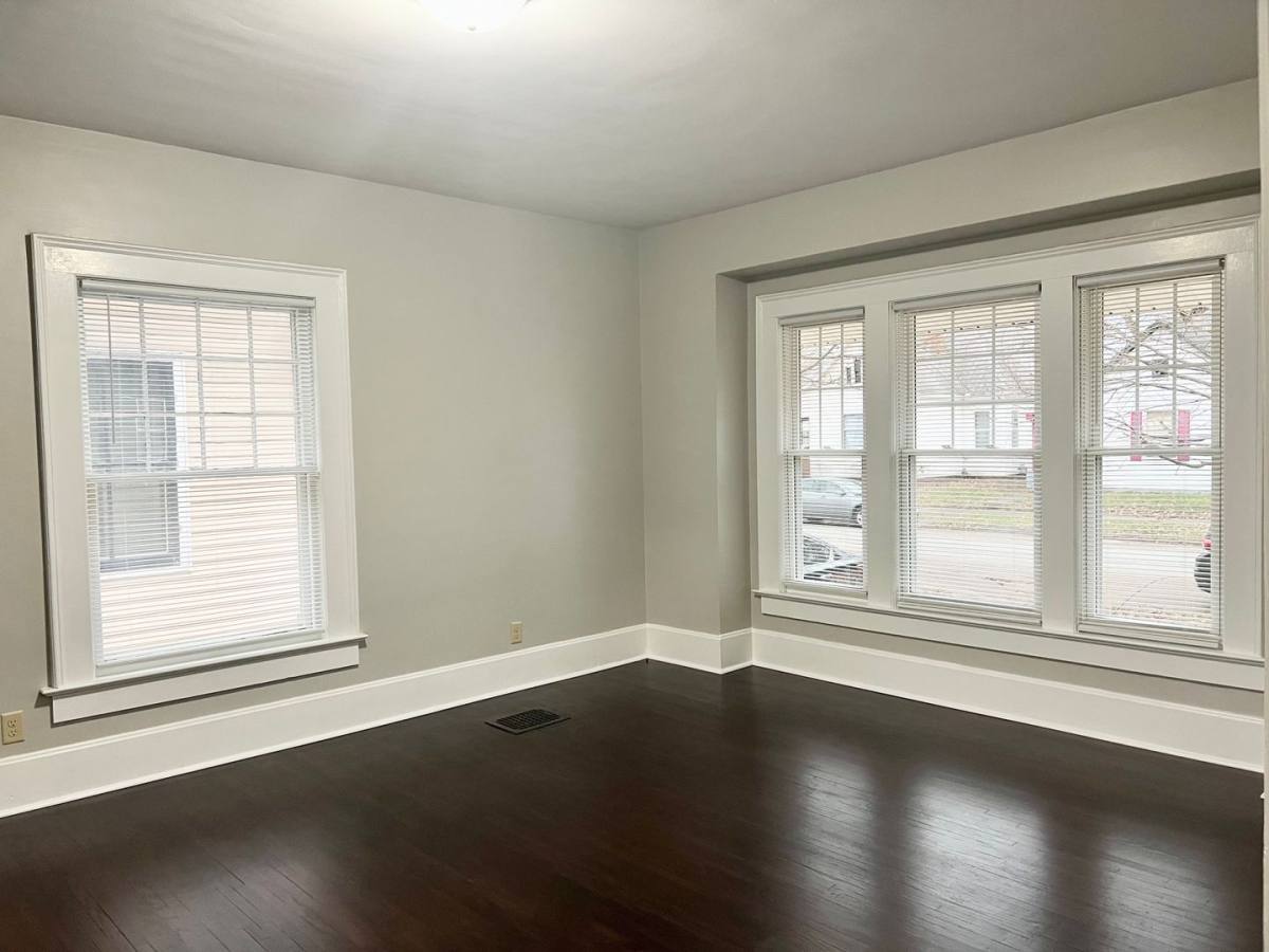 House for rent at 830 S 9th St, Terre Haute, IN 47807