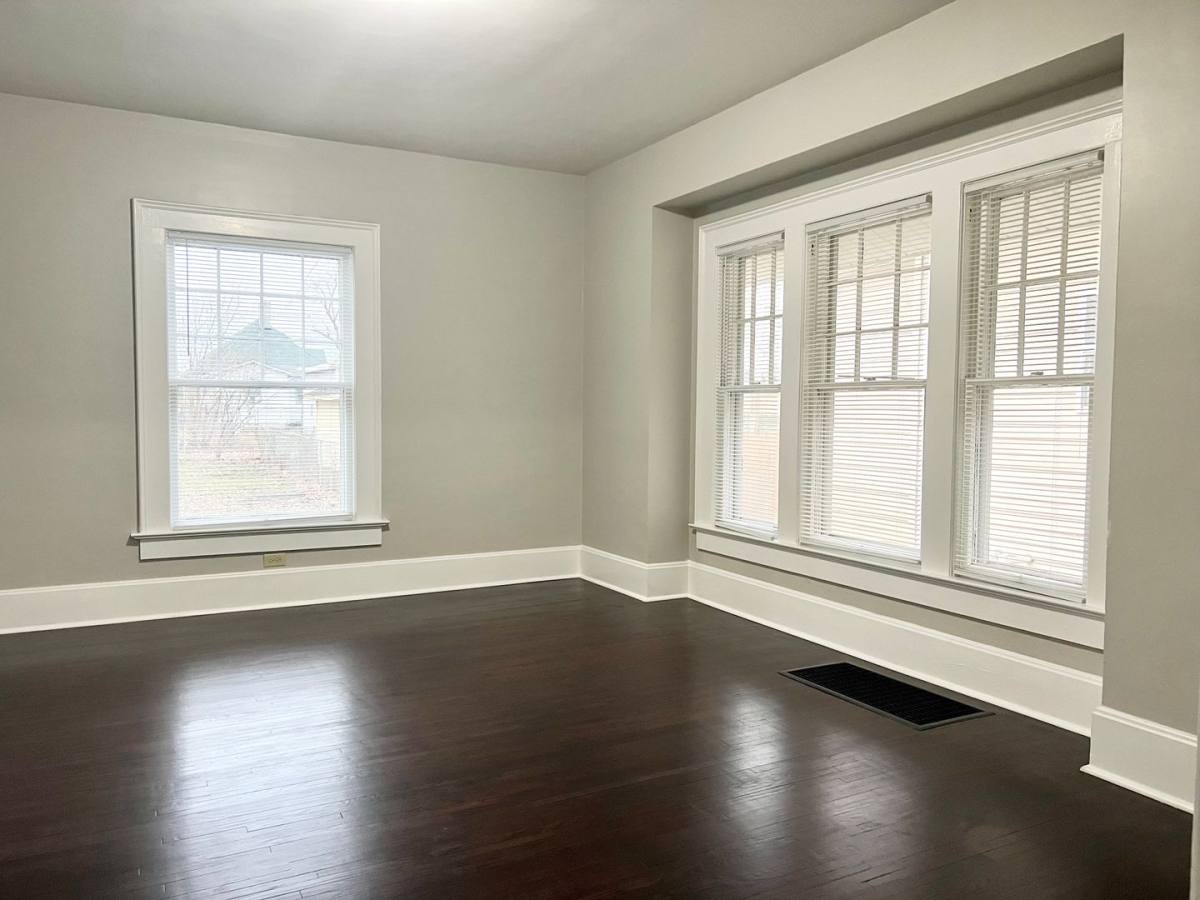 House for rent at 830 S 9th St, Terre Haute, IN 47807