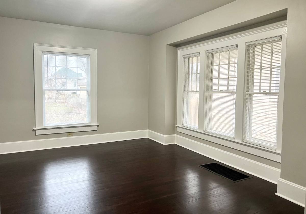 House for rent at 830 S 9th St, Terre Haute, IN 47807