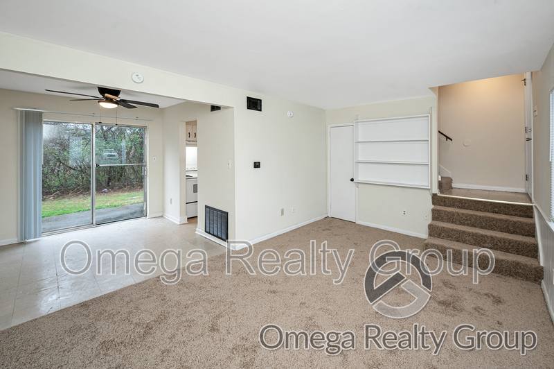 Apartment for rent at 208 Rolling Mill St, Helena, AL 35080