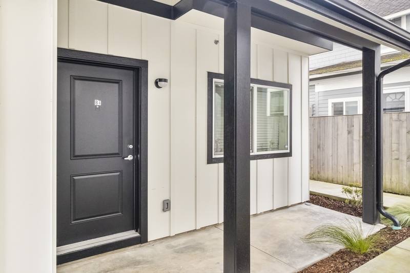 Apartment for rent at 611 S Anderson St #B1, Tacoma, WA 98405