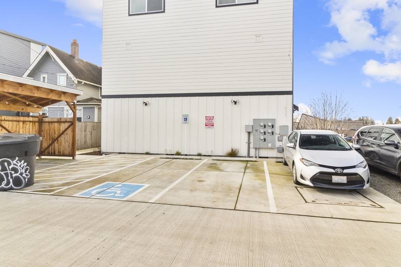Apartment for rent at 611 S Anderson St #B1, Tacoma, WA 98405