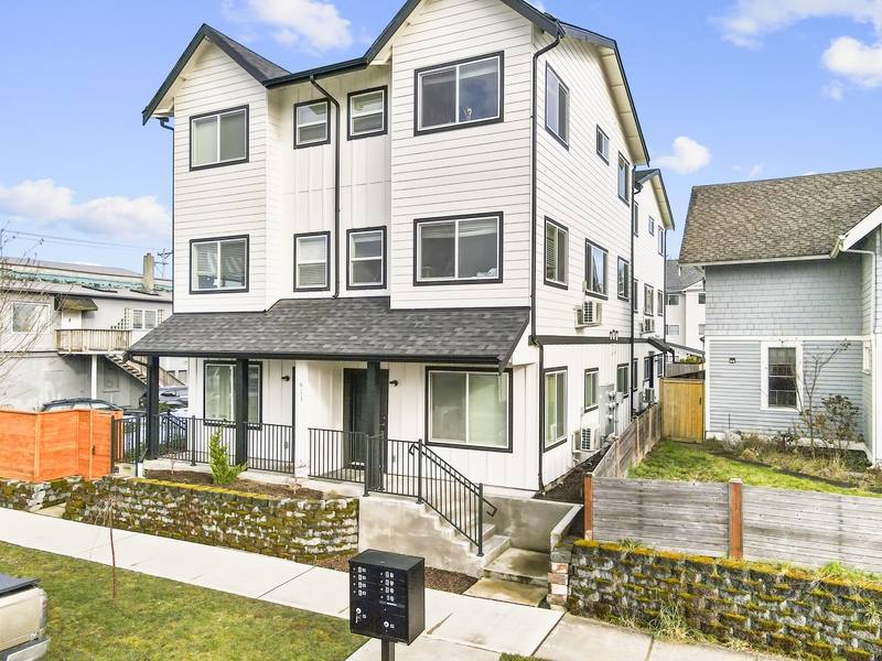 Apartment for rent at 611 S Anderson St #B1, Tacoma, WA 98405