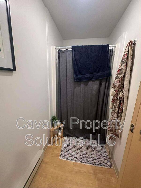 Apartment for rent at 1831 W Michigan St, Duluth, MN 55806