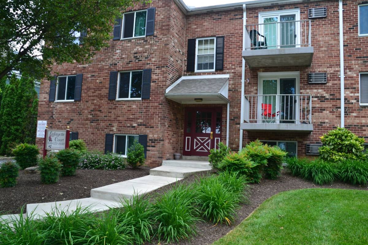 Apartment for rent at 1118 Lafayette Ave, Prospect Park, PA 19076