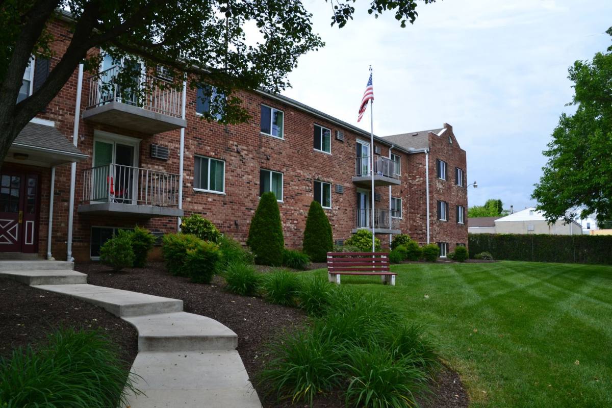 Apartment for rent at 1118 Lafayette Ave, Prospect Park, PA 19076