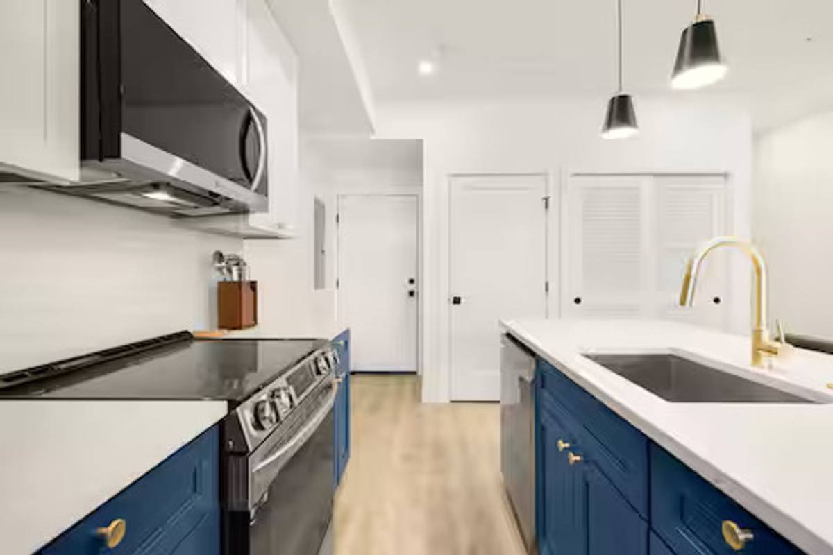 Apartment for rent at 1630 K St #NE, Washington, DC 20002