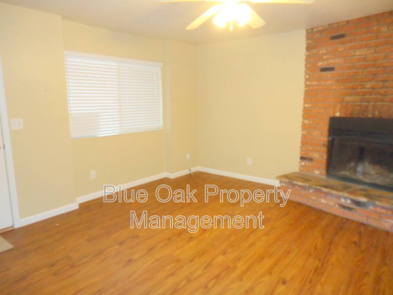 Townhouse for rent at 403 Maple St #B, Chico, CA 95928