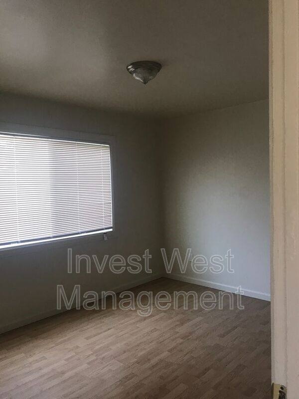 House for rent at 224 Cypress St, Longview, WA 98632